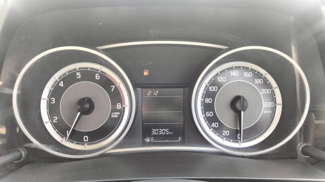 2021 Maruti Dzire VXI, Petrol, Manual, 30,282 km, Odometer Image