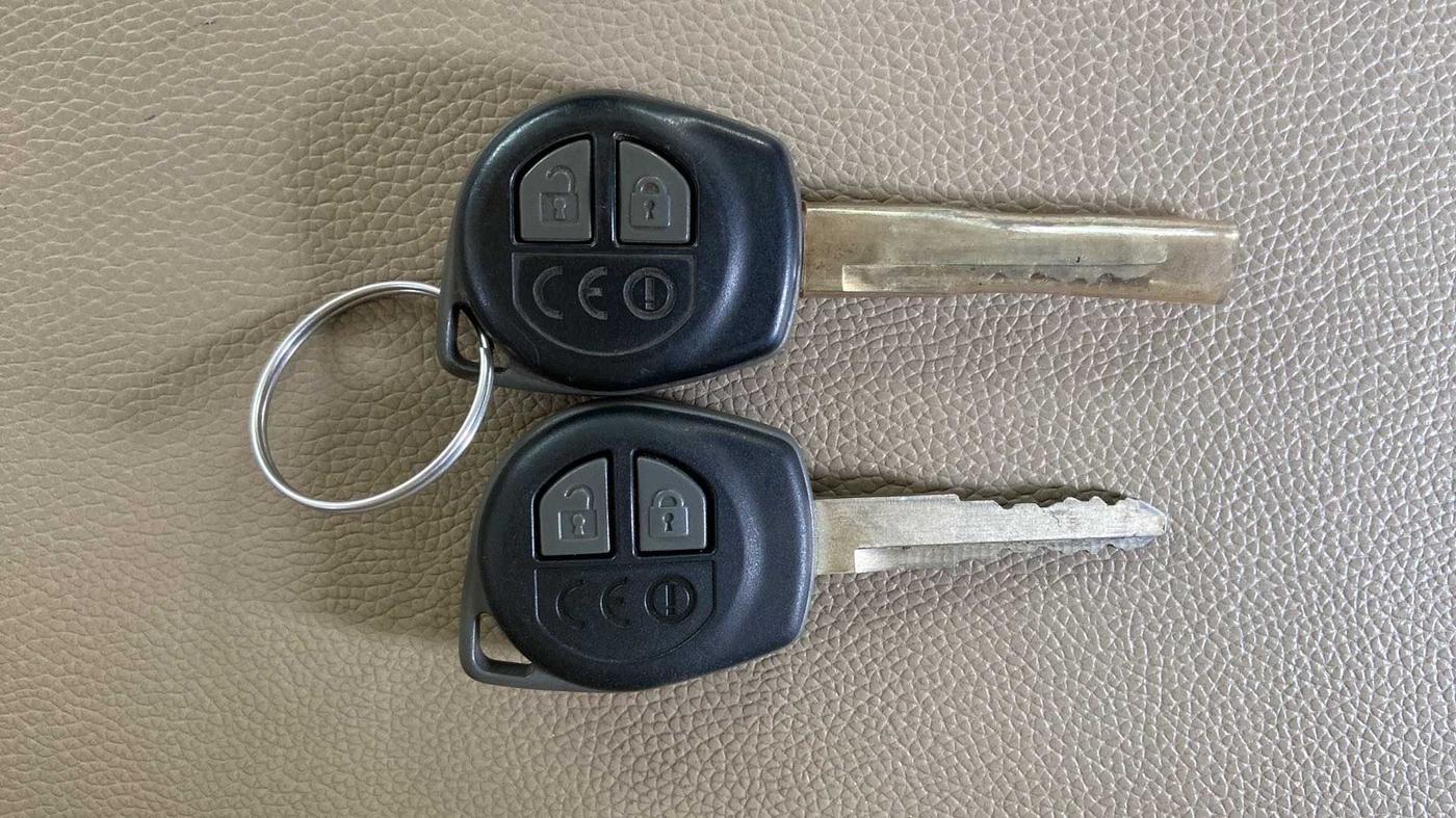 2021 Maruti Dzire VXI, Petrol, Manual, 30,282 km, Key Close Up