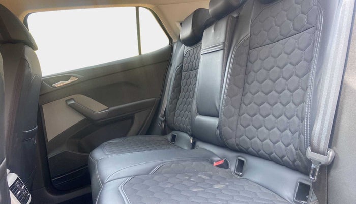 2022 Skoda KUSHAQ AMBITION 1.0L TSI AT, Petrol, Automatic, 4,471 km, Right Side Rear Door Cabin