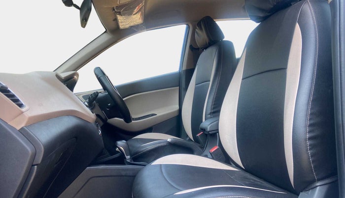 2019 Hyundai Elite i20 SPORTZ PLUS  1.2 CVT, Petrol, Automatic, 9,219 km, Right Side Front Door Cabin