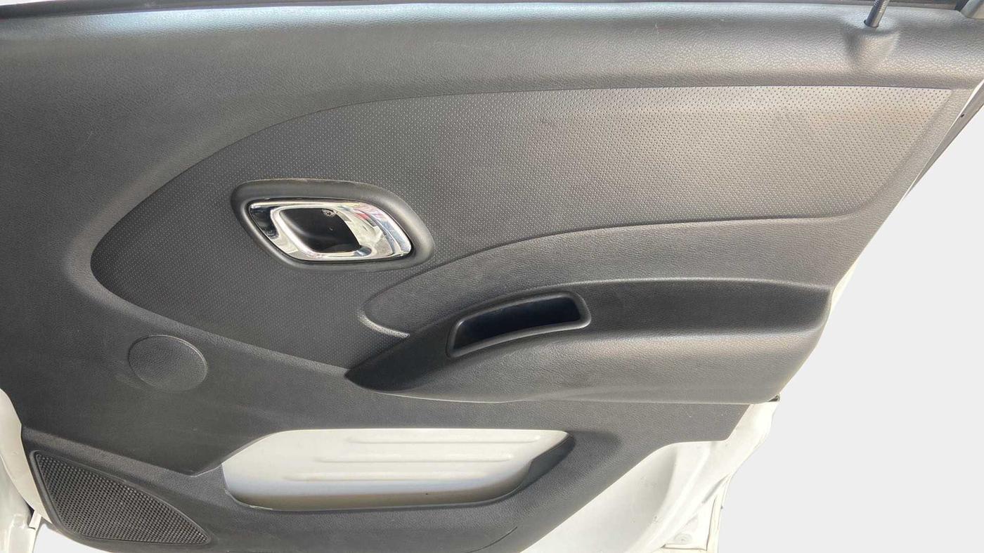 2018 Datsun Redi Go T(O) 0.8L LIMITED EDITION, Petrol, Manual, 65,941 km, Driver Side Door Panels Control