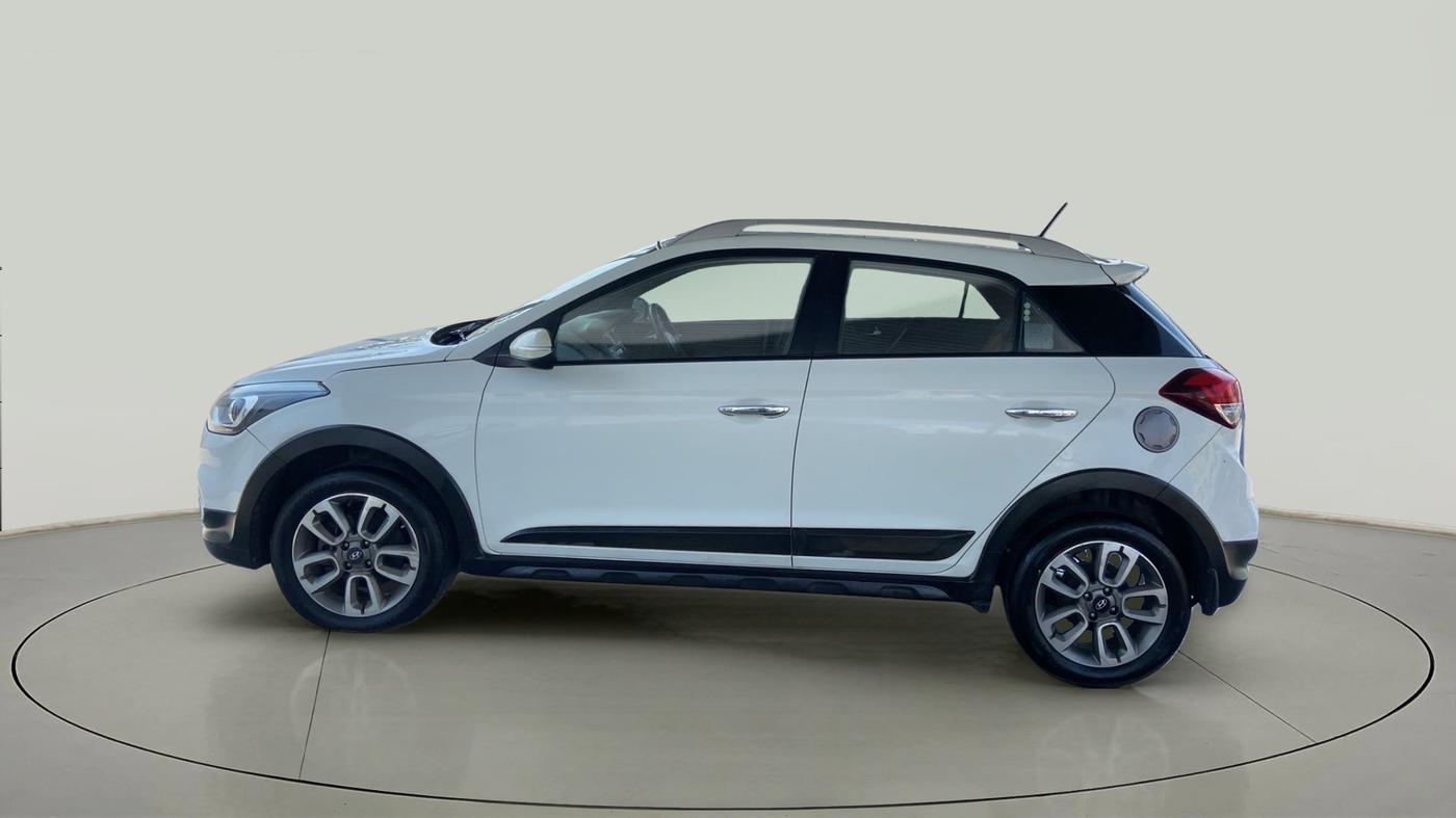 2016 Hyundai i20 Active 1.4 SX, Diesel, Manual, 1,01,865 km, Left Side