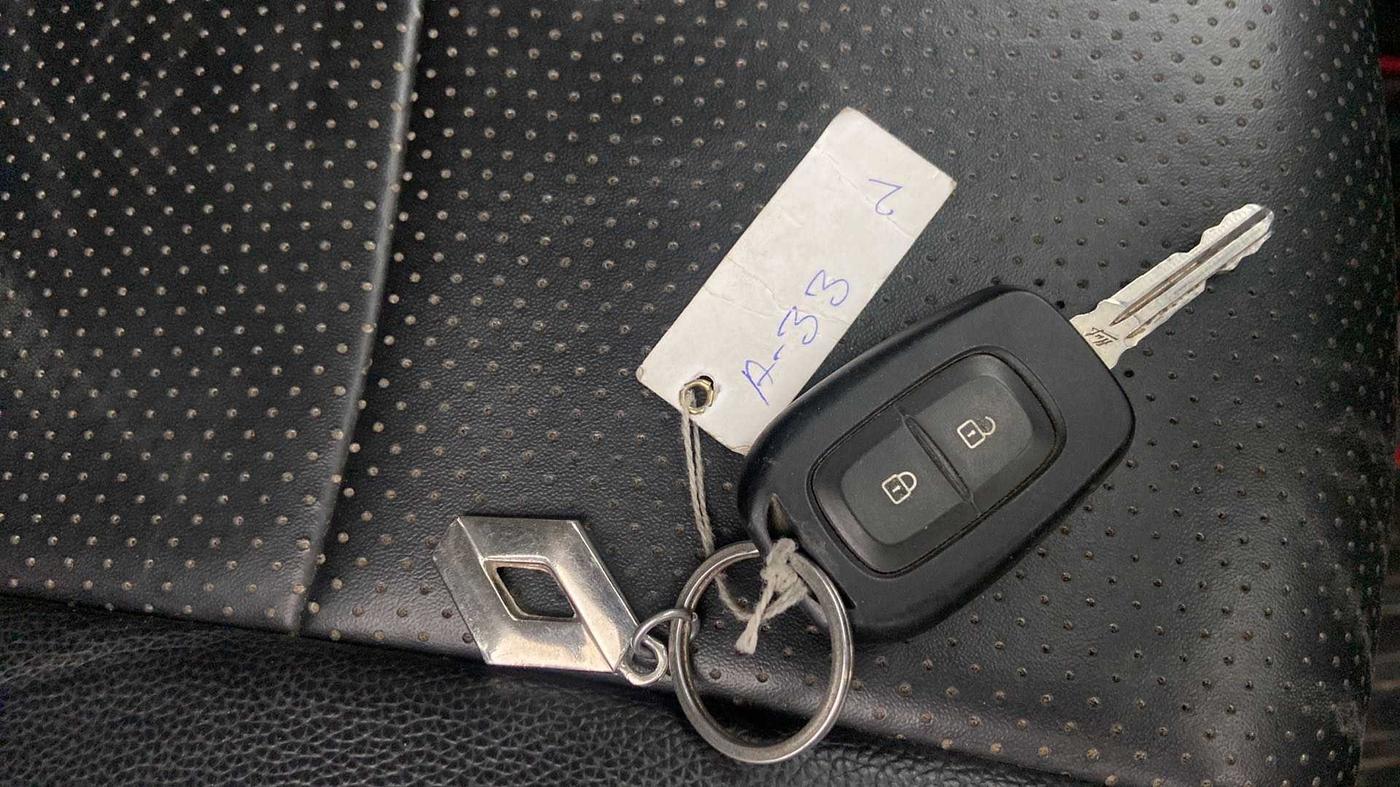 2021 Renault TRIBER RXL MT, Petrol, Manual, 26,511 km, Key Close Up