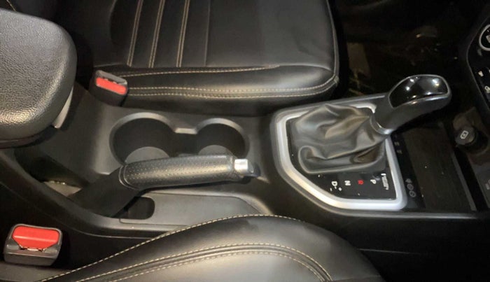 2018 Hyundai Creta SX AT 1.6 DIESEL, Diesel, Automatic, 89,279 km, Gear Lever