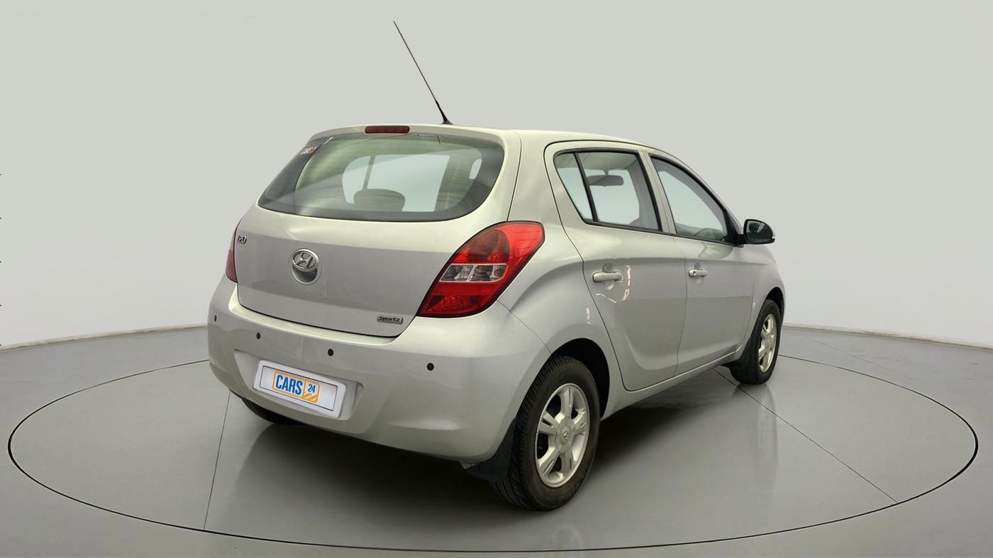 2012 Hyundai i20 SPORTZ 1.2, Petrol, Manual, 82,976 km, Right Back Diagonal