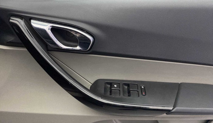 2019 Tata Tiago XZ PLUS PETROL, Petrol, Manual, 24,908 km, Driver Side Door Panels Control