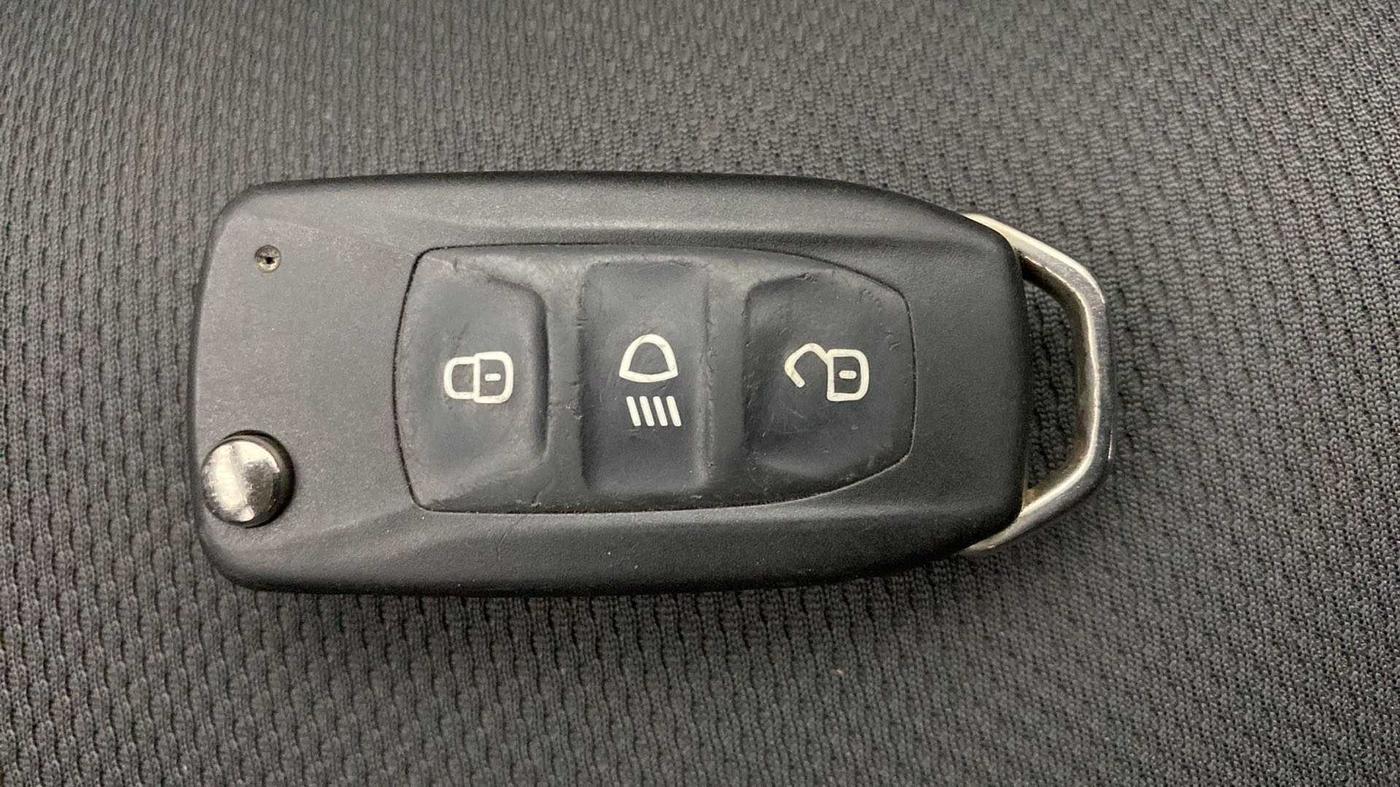 2019 Tata Tiago XZ PLUS PETROL, Petrol, Manual, 24,908 km, Key Close Up