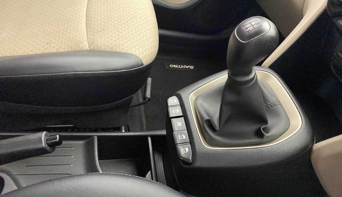 2021 Hyundai NEW SANTRO ASTA MT, Petrol, Manual, 14,763 km, Gear Lever