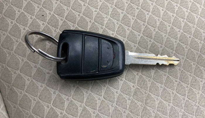 2021 Hyundai NEW SANTRO ASTA MT, Petrol, Manual, 14,763 km, Key Close Up