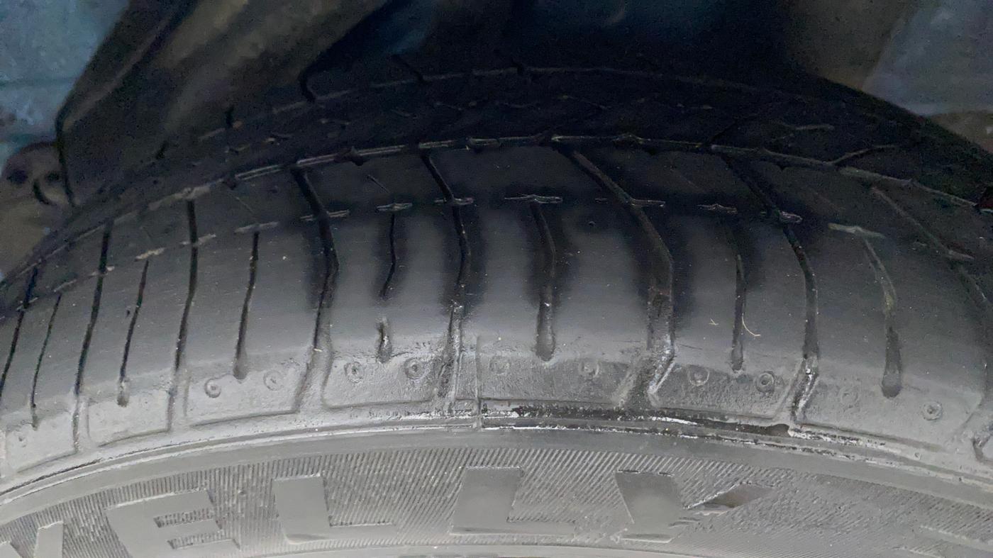 2014 Honda Brio S MT, Petrol, Manual, 74,714 km, Left Rear Tyre Tread