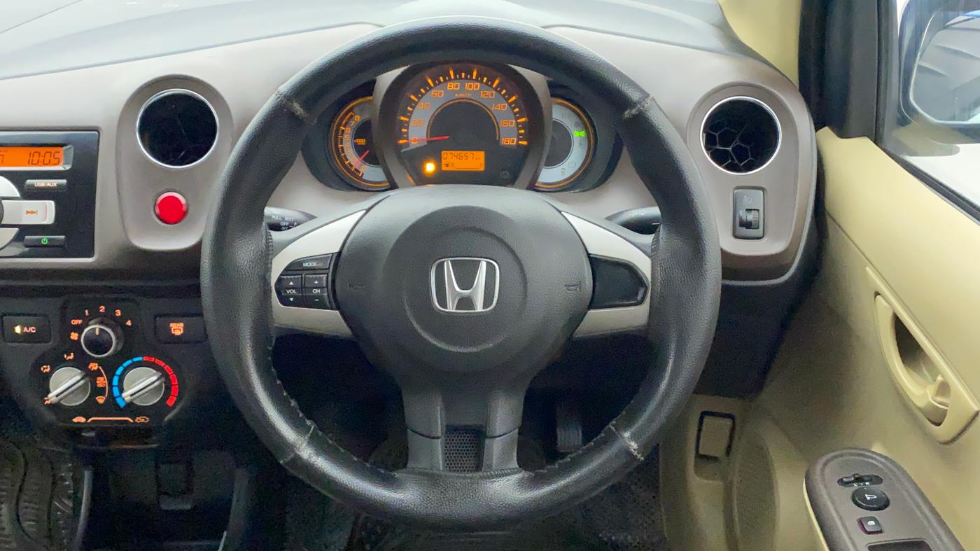 2014 Honda Brio S MT, Petrol, Manual, 74,714 km, Steering Wheel Close Up