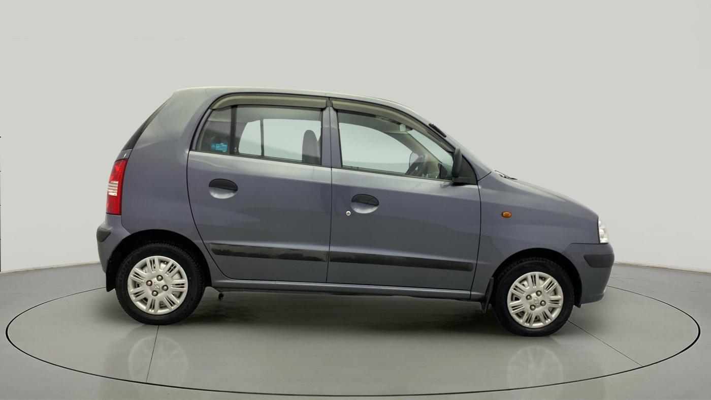 2011 Hyundai Santro Xing GL PLUS, Petrol, Manual, 27,574 km, Right Side View