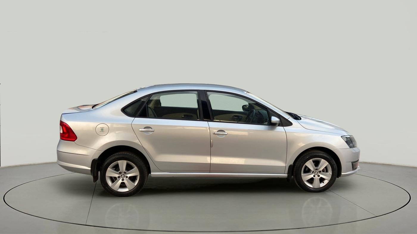 2019 Skoda Rapid AMBITION 1.6 MPI MT, Petrol, Manual, 22,633 km, Right Side View