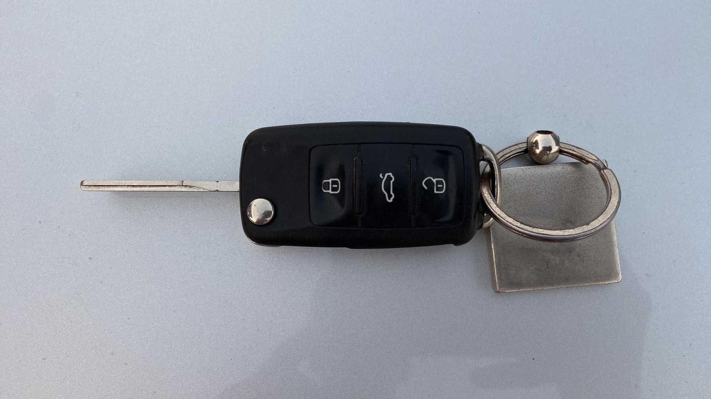 2019 Skoda Rapid AMBITION 1.6 MPI MT, Petrol, Manual, 22,633 km, Key Close Up