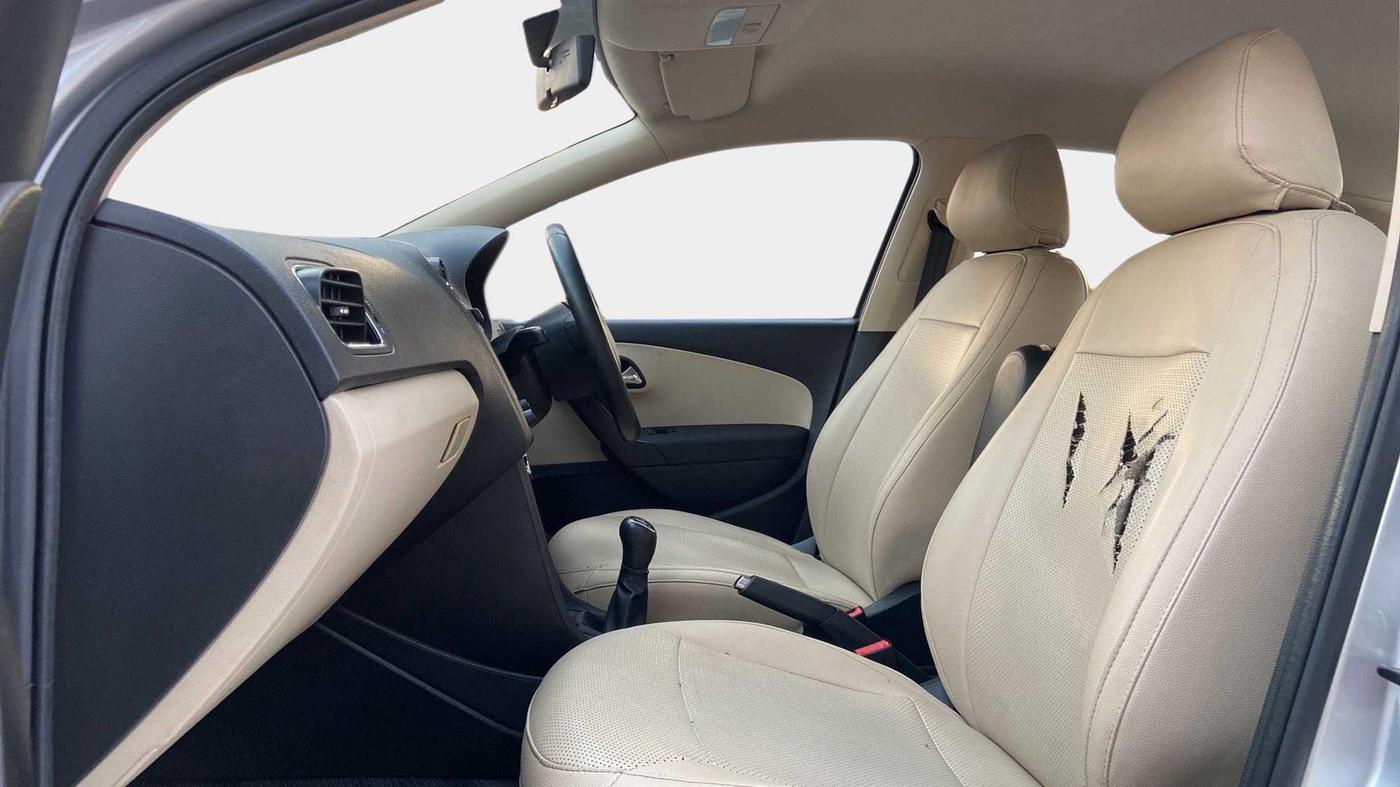 2019 Skoda Rapid AMBITION 1.6 MPI MT, Petrol, Manual, 22,633 km, Right Side Front Door Cabin