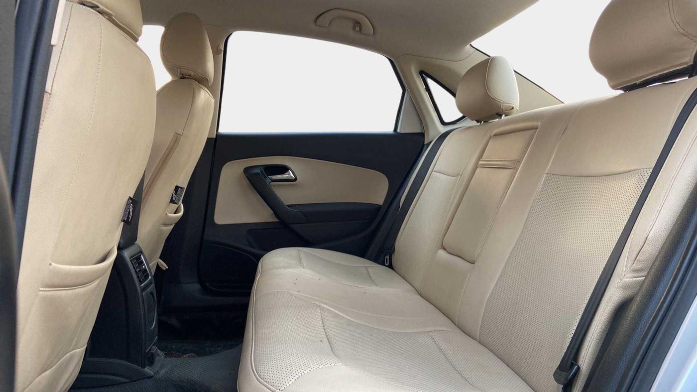 2019 Skoda Rapid AMBITION 1.6 MPI MT, Petrol, Manual, 22,633 km, Right Side Rear Door Cabin