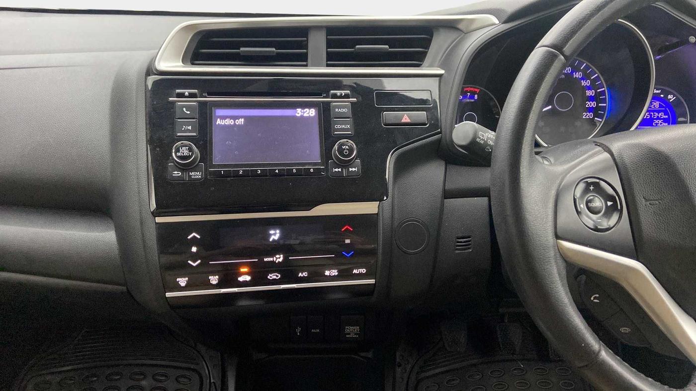 2017 Honda Jazz 1.2L I-VTEC V, Petrol, Manual, 57,340 km, Air Conditioner
