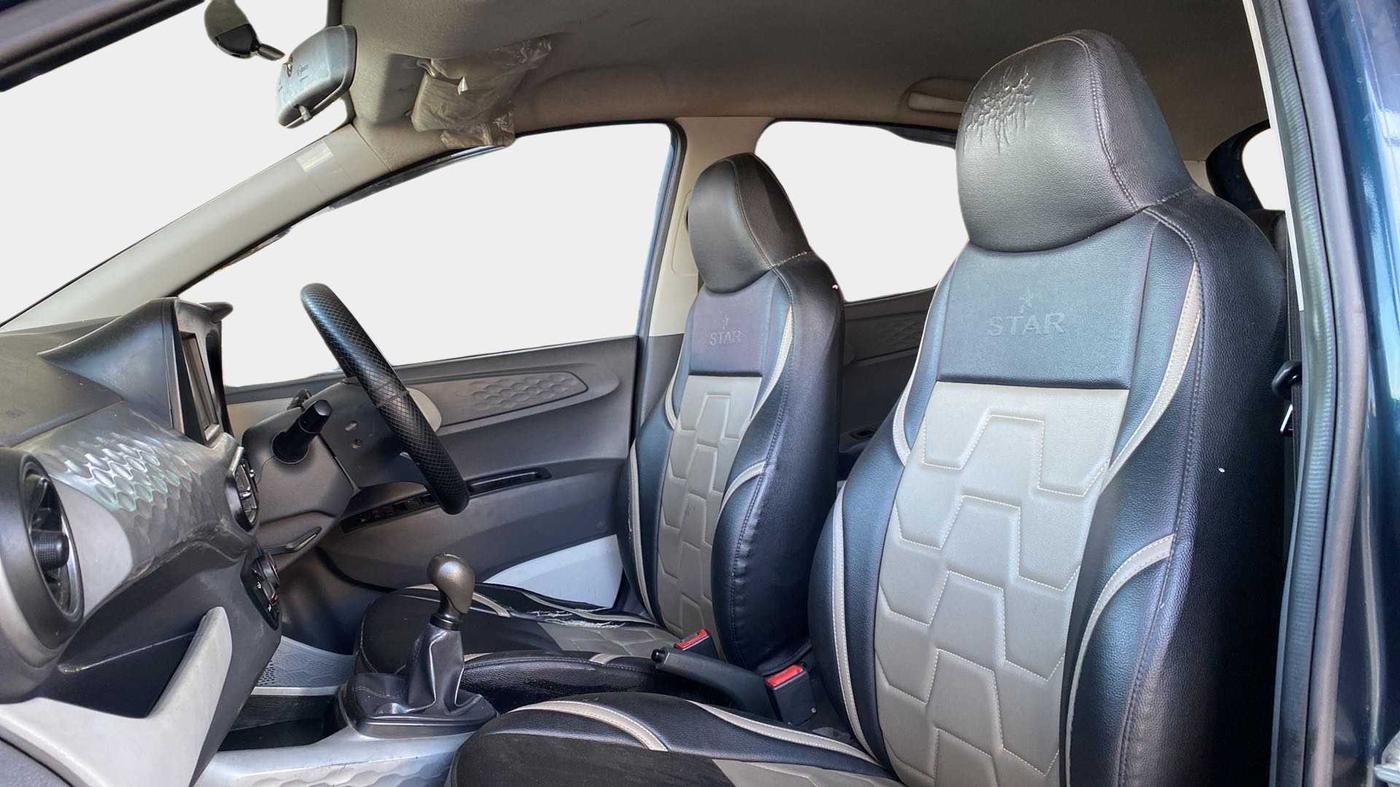 2020 Hyundai GRAND I10 NIOS MAGNA CORPORATE EDITION 1.2 KAPPA VTVT, Petrol, Manual, 58,733 km, Right Side Front Door Cabin