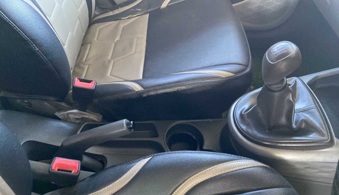 2020 Hyundai GRAND I10 NIOS MAGNA CORPORATE EDITION 1.2 KAPPA VTVT, Petrol, Manual, 58,733 km, Gear Lever