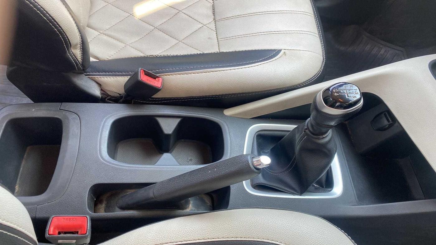 2021 Nissan MAGNITE XL, Petrol, Manual, 21,321 km, Gear Lever