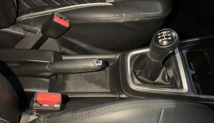 2018 Maruti Swift VXI, Petrol, Manual, 61,648 km, Gear Lever