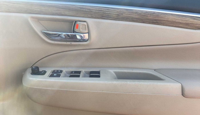 2020 Maruti Ciaz ALPHA 1.5 SHVS PETROL, Petrol, Manual, 43,648 km, Driver Side Door Panels Control