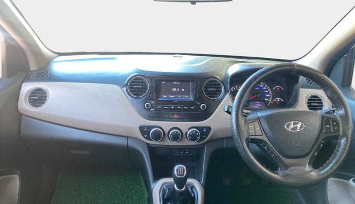 2017 Hyundai Grand i10 SPORTZ 1.2 KAPPA VTVT, CNG, Manual, 74,897 km, Dashboard