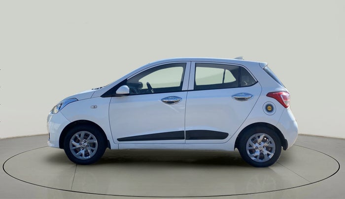 2017 Hyundai Grand i10 SPORTZ 1.2 KAPPA VTVT, CNG, Manual, 74,897 km, Left Side