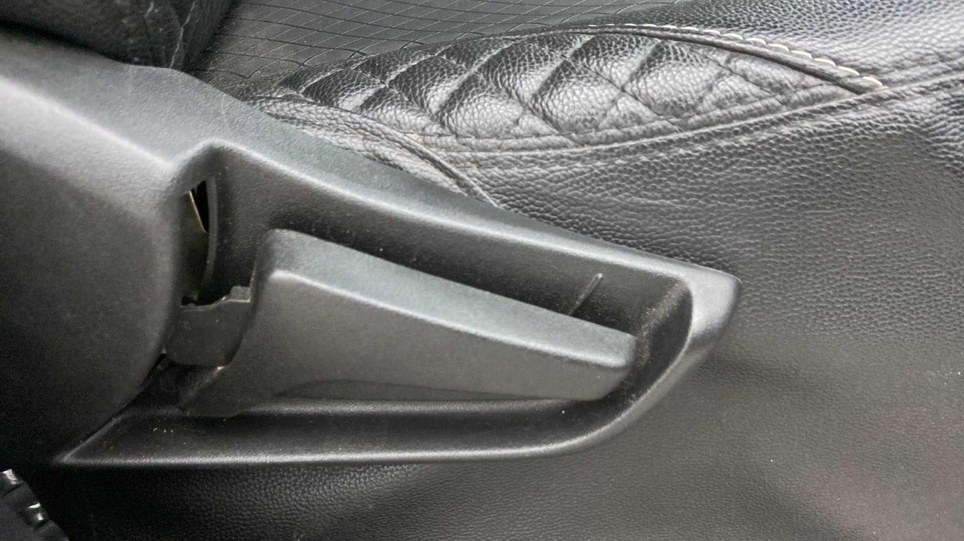 2020 Maruti S PRESSO VXI+, Petrol, Manual, 15,966 km, Driver Side Adjustment Panel