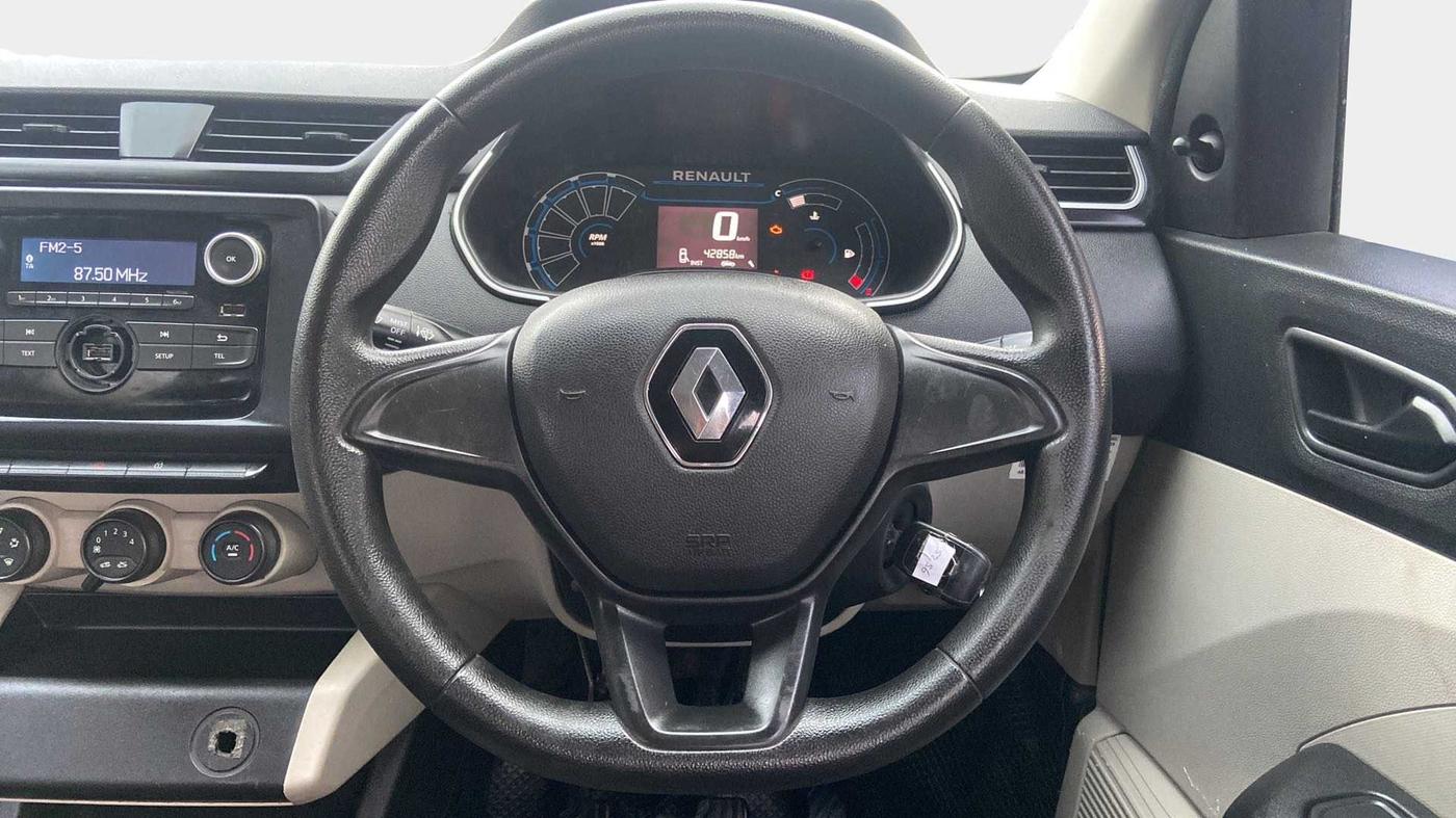 2019 Renault TRIBER RXL MT, Petrol, Manual, 42,886 km, Steering Wheel Close Up