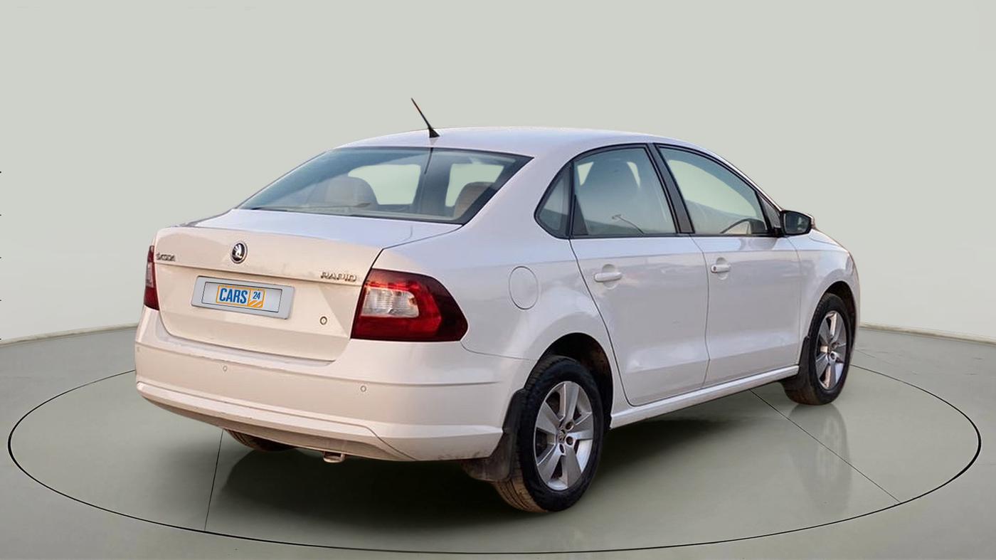 2017 Skoda Rapid AMBITION 1.5 TDI AT, Diesel, Automatic, 86,363 km, Right Back Diagonal