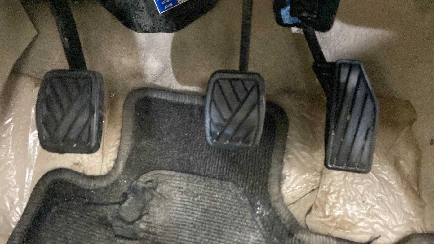 2018 Maruti Dzire VXI, Petrol, Manual, 43,102 km, Pedals