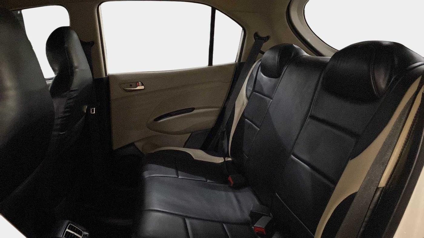 2019 Hyundai NEW SANTRO MAGNA, Petrol, Manual, 20,674 km, Right Side Rear Door Cabin