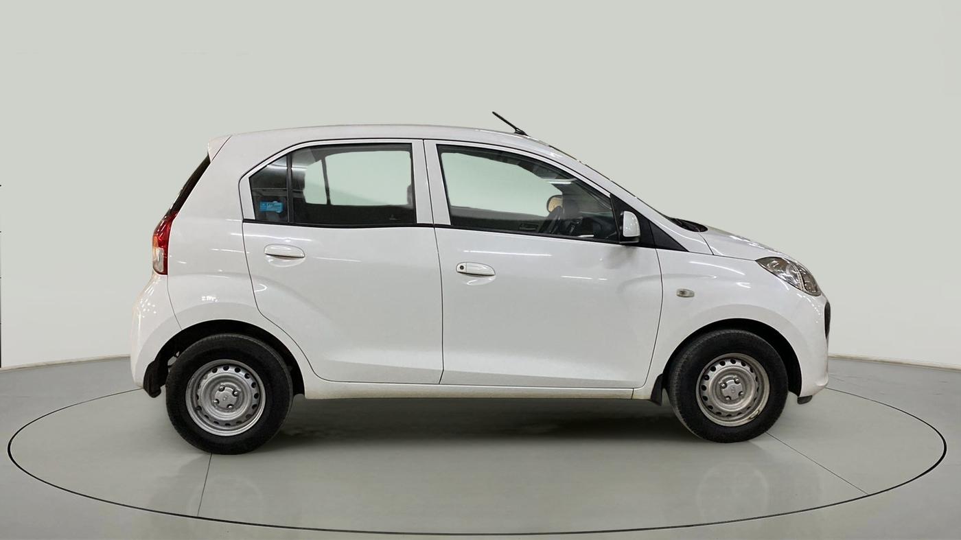 2019 Hyundai NEW SANTRO MAGNA, Petrol, Manual, 20,674 km, Right Side View