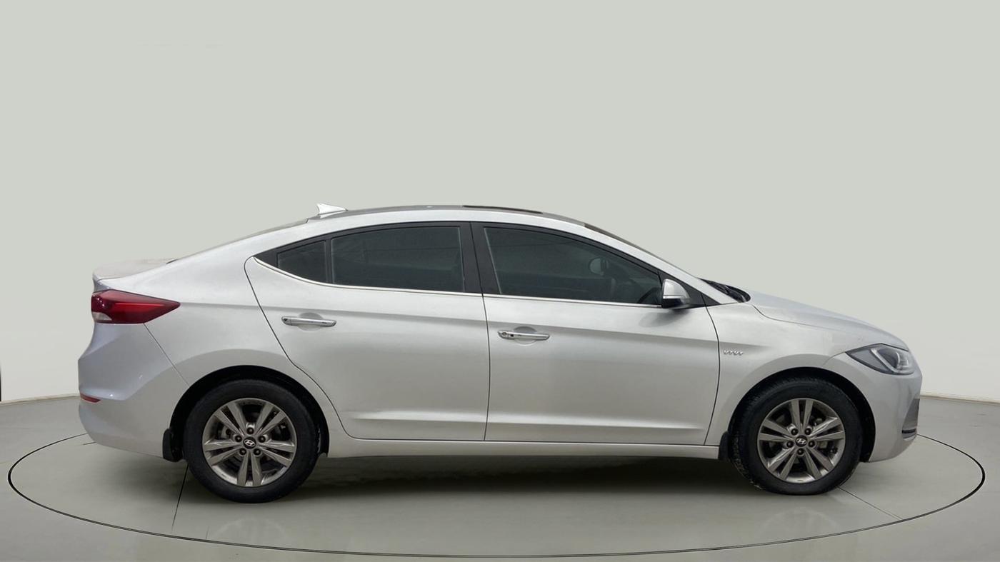 2018 Hyundai New Elantra 2.0 SX(O) AT PETROL, Petrol, Automatic, 54,807 km, Right Side View