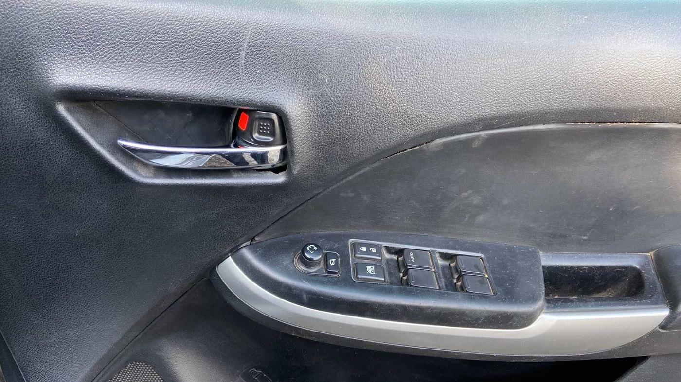 2015 Maruti Baleno ZETA PETROL 1.2, Petrol, Manual, 55,885 km, Driver Side Door Panels Control
