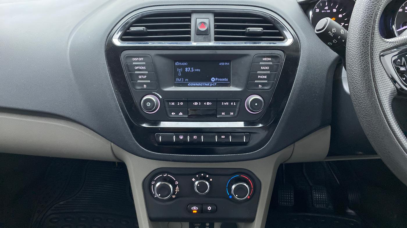 2017 Tata Tiago XZ 1.2 REVOTRON, Petrol, Manual, 62,161 km, Air Conditioner