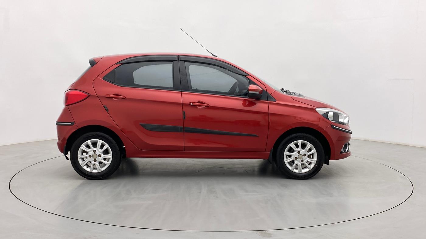 2017 Tata Tiago XZ 1.2 REVOTRON, Petrol, Manual, 62,161 km, Right Side View