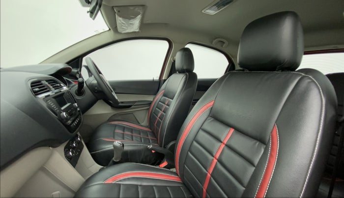 2017 Tata Tiago XZ 1.2 REVOTRON, Petrol, Manual, 62,161 km, Right Side Front Door Cabin