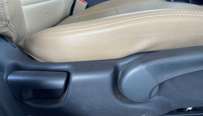 2015 Honda City 1.5L I-VTEC V MT, Petrol, Manual, 89,114 km, Driver Side Adjustment Panel