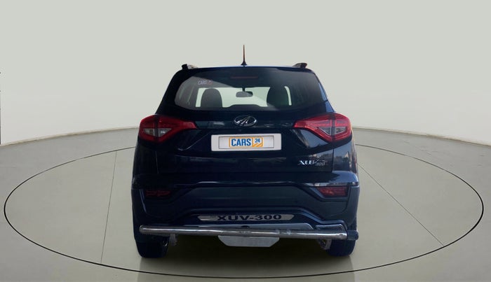 2022 Mahindra XUV300 W6 1.2 PETROL, Petrol, Manual, 15,440 km, Back/Rear