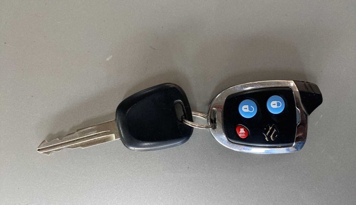 2019 Maruti Alto K10 VXI, Petrol, Manual, 7,060 km, Key Close Up