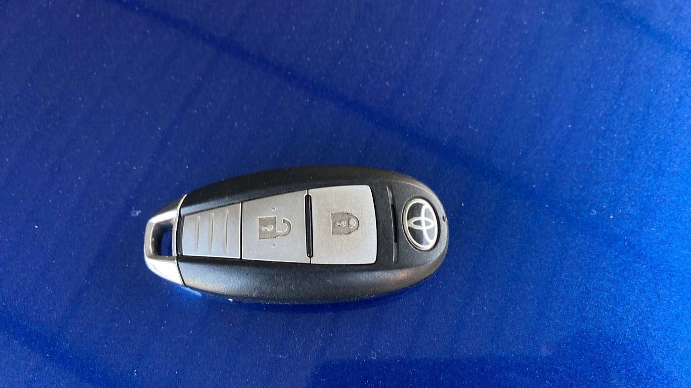 2021 Toyota URBAN CRUISER PREMIUM GRADE AT, Petrol, Automatic, 20,317 km, Key Close Up
