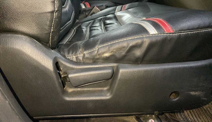 2019 Maruti Alto LXI, Petrol, Manual, 20,876 km, Driver Side Adjustment Panel
