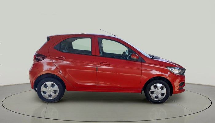2022 Tata Tiago XT CNG, CNG, Manual, 37,865 km, Right Side View