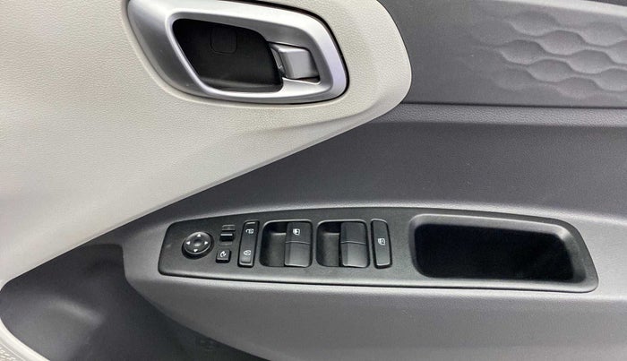 2020 Hyundai GRAND I10 NIOS ASTA AMT 1.2 KAPPA VTVT, Petrol, Automatic, 20,523 km, Driver Side Door Panels Control