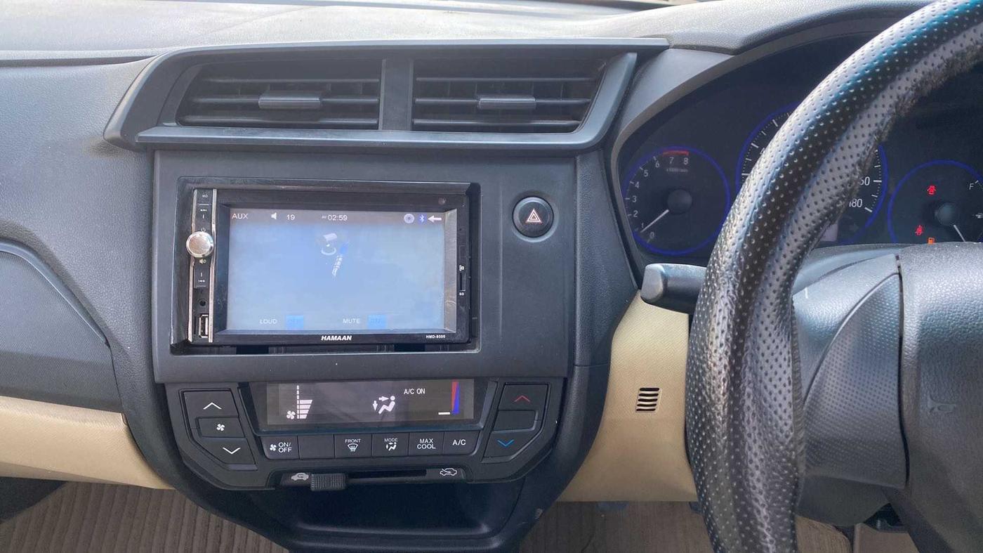 2017 Honda Amaze 1.2L I-VTEC E, Petrol, Manual, 40,196 km, Air Conditioner