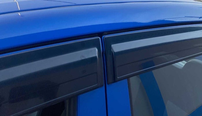 2022 Maruti Alto K10 VXI CNG, CNG, Manual, 25,131 km, Left B pillar - Slightly dented