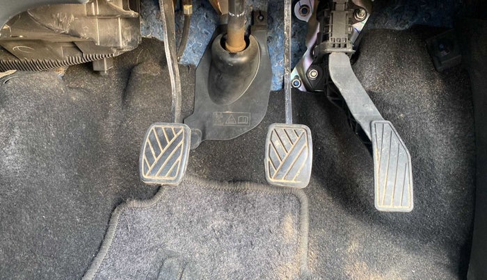2022 Maruti Alto K10 VXI CNG, CNG, Manual, 25,131 km, Pedals