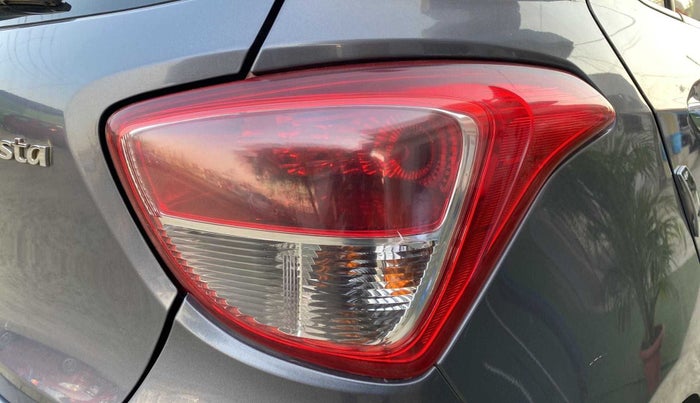2018 Hyundai Grand i10 ASTA 1.2 KAPPA VTVT, Petrol, Manual, 35,650 km, Right tail light - Minor damage